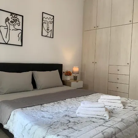 Modern Charm: Stylish In Apartment Athens