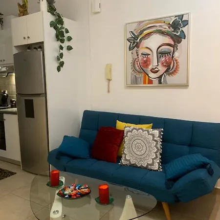 Modern Charm: Stylish In Apartment Athens